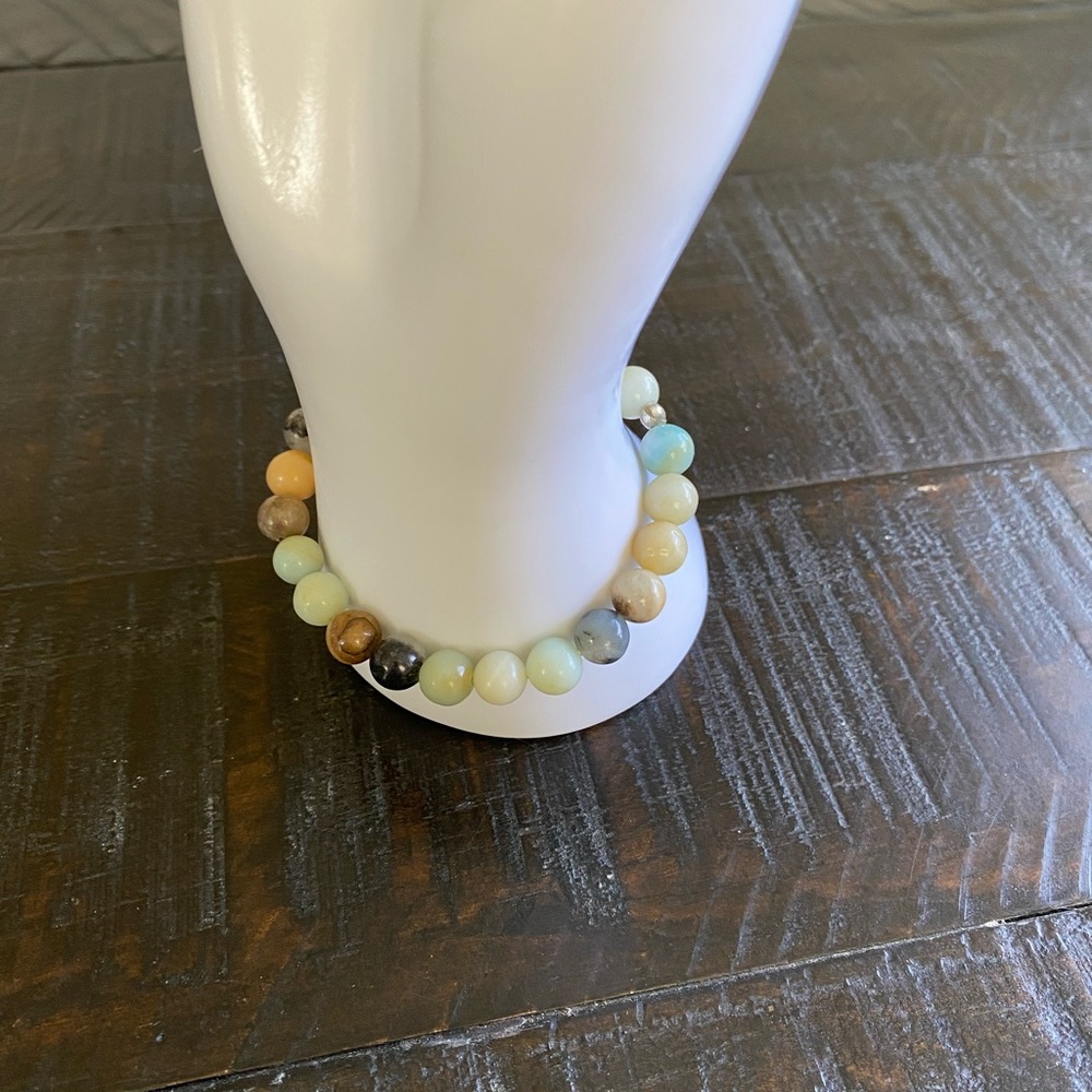 Multi-Tone Beaded Stretch Bracelet - Pastel Green & Neutral Tones - Picture 2 of 3